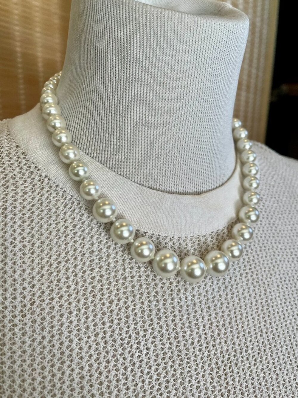 Simple Pearl String - Picture 2 of 3